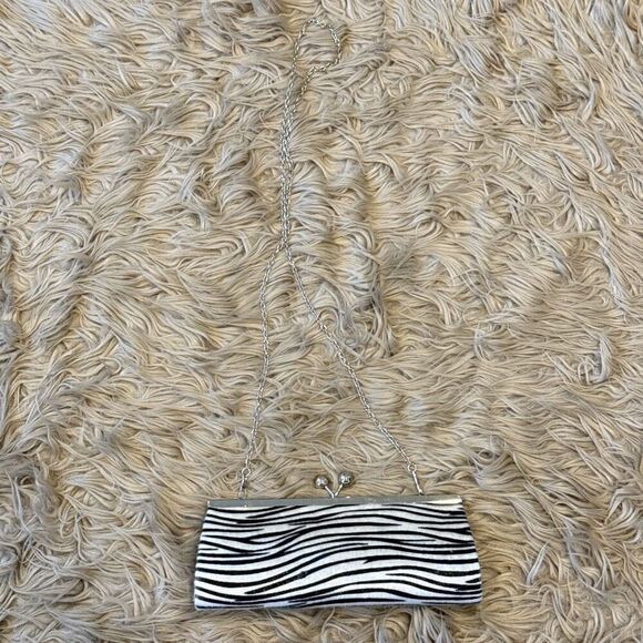 Zebra clutch with shoulder strap - Picture 2 of 5